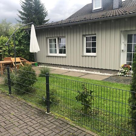 Ferienwohnung Am Rothaarsteig バート・ベルレブルク エクステリア 写真