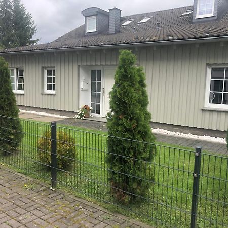 Ferienwohnung Am Rothaarsteig バート・ベルレブルク エクステリア 写真